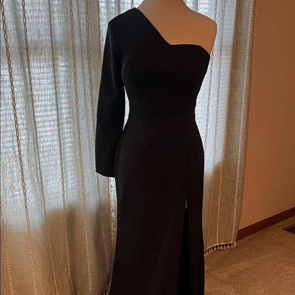Chic One-Shoulder Black Dress